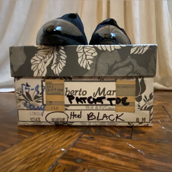 Beautiful Vintage Suede and Patent Leather Heels - Size 8, 3 inch heel - Picture 13 of 13